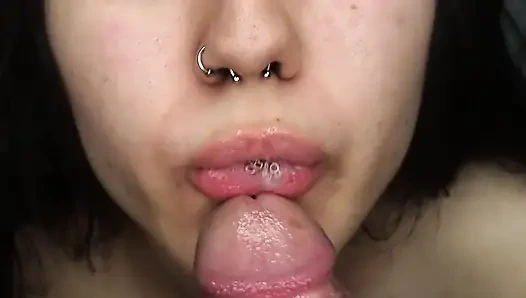 Latina-schlampe hüpft ihren dicken arsch auf meinem harten schwanz