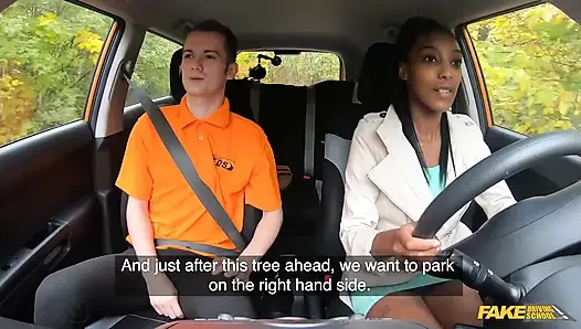 Fake Driving School - когда Asia Rae идет на урок, она соглашается на белый член