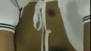 Порно-шлюшка в домашнем любительском видео 314