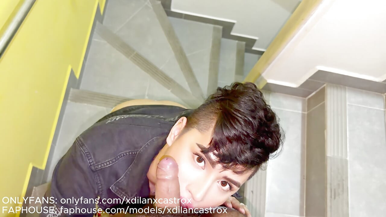 WE GIVE EACH OTHER ORAL PLEASURE, I SUCK THIS TWINK'S DICK DICK