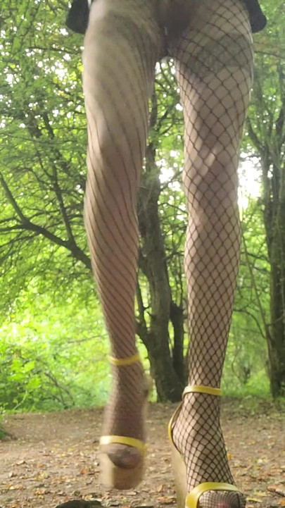 Fantasme de Câtain Camine en un vertedero en esperma. lechera Vanessabitchx Parischiennetrvprod