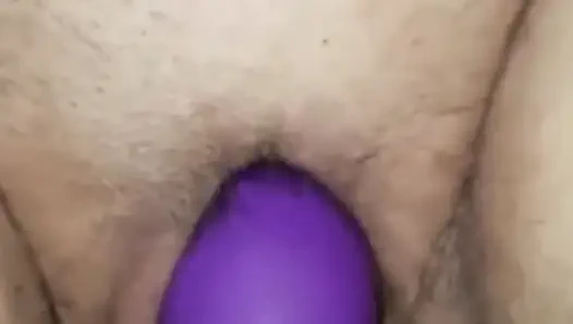 Tied Polish SSBBW stimulating her pussy with powerful wand