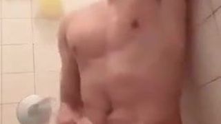 Young hunk jerking shower (if You know him tell )