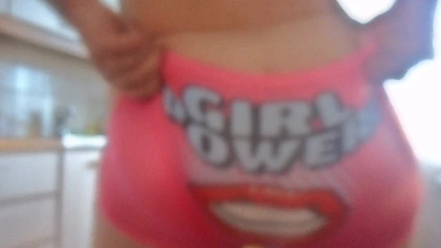 WATCH THIS !!!  Chetto Ass Spread