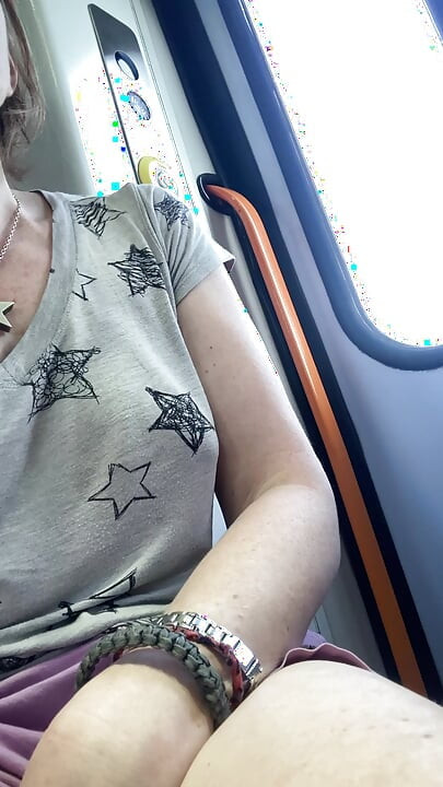 Pussy N Pubes Play in Transport Makes My Fingers Smell Amazing!