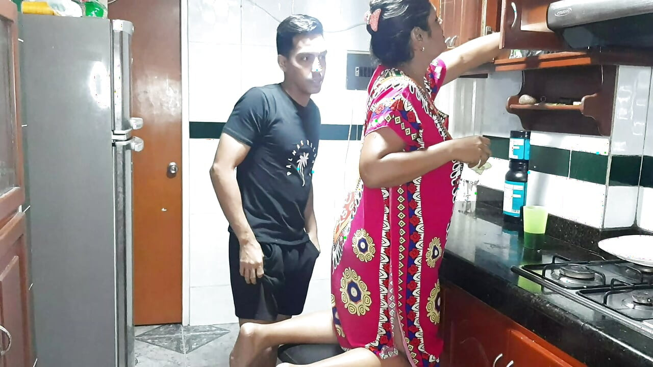 Eu dou à minha madrasta uma boa massagem