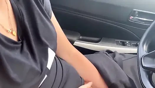 Saya masuk ke mobil orang asing dan dia di rumahnya dua kali