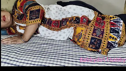 Изменяет своему и занимается сексом с другом мужа