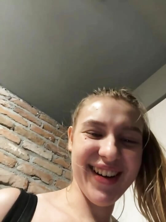 Public Squirting in the gym with jucielussie