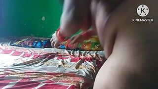 Хардкорный секс индийской девушки дези стиля индийская сводная сестра с большой задницей, большой местный секс с бойфрендом