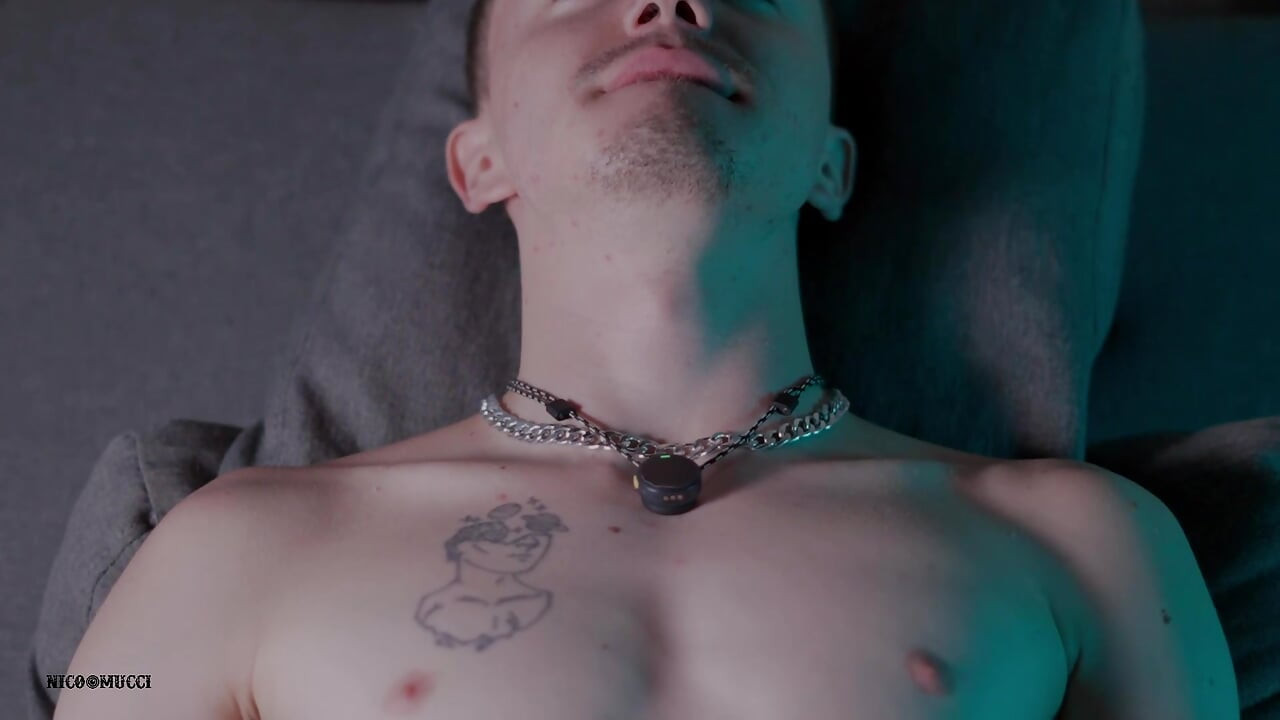 Hard Cock Meets Vibrating Toy on the Couch