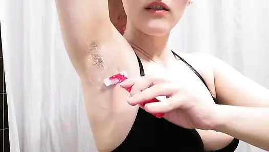 Hairy Camgirl Sniffs and Shaves Armpits
