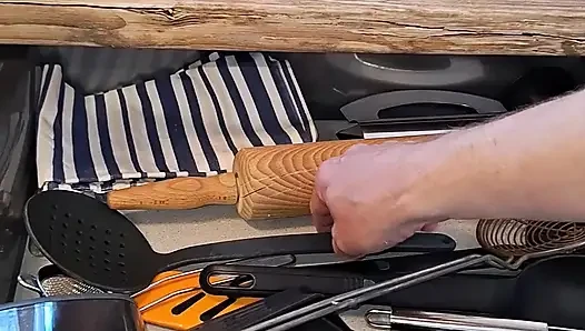 Kitchen rough fucking MILF moaning a lot while squirting, assfingering, licking and insertion of kitchenstuff