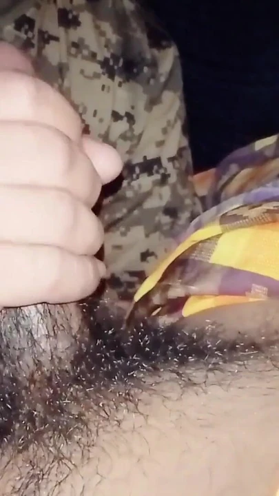 Momen tak terlupakan dari "nyepong kontol temanku dan crot di mulutnya"