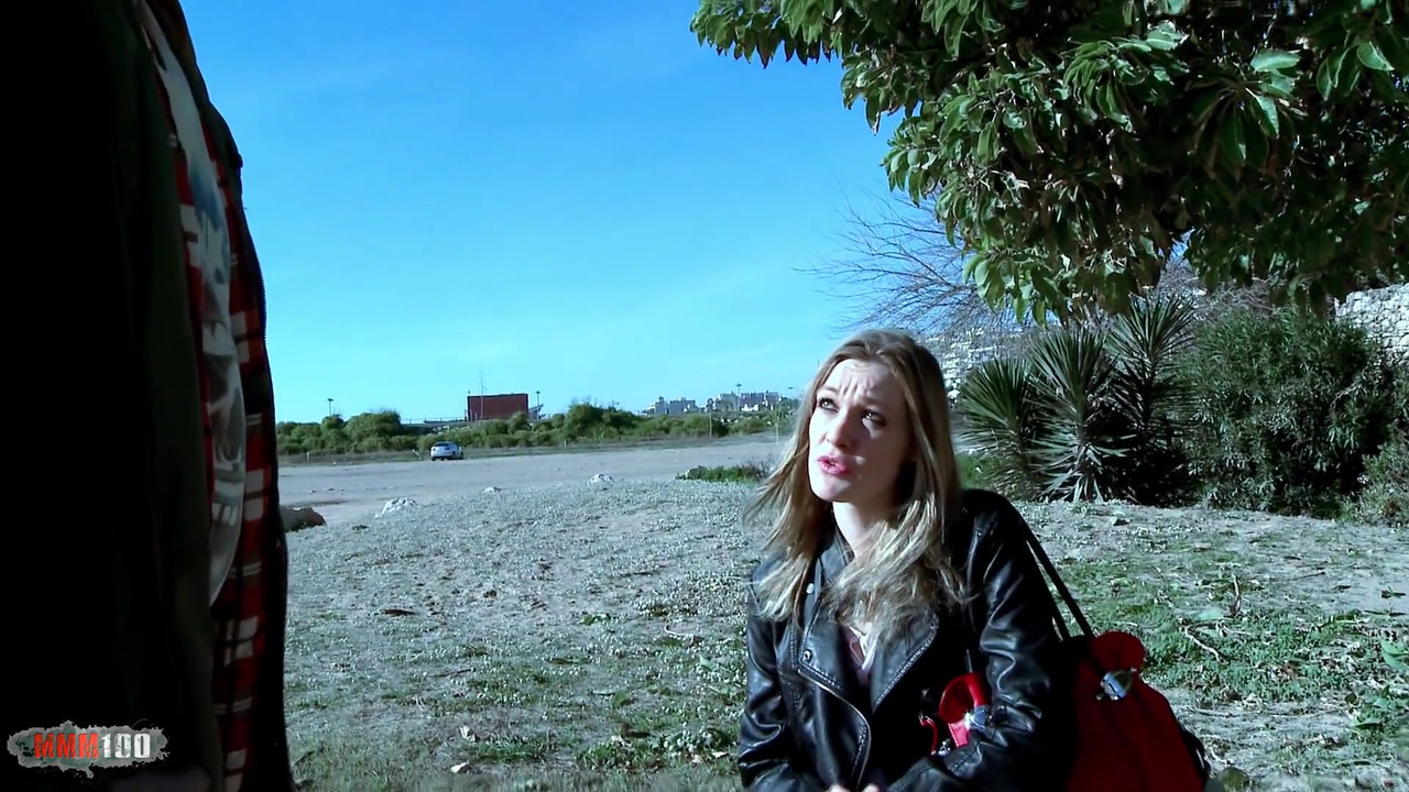 Superb French blonde Candys chupa well fucked at the beach