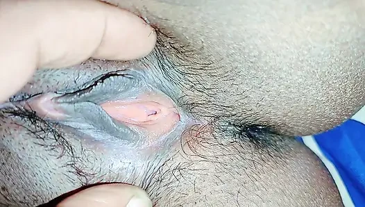 Pakistani Horny Couple Husband Teasing Wife Pussy Fingering orgasm