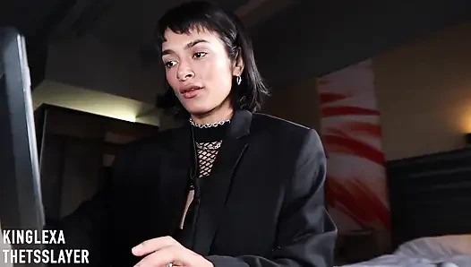Pegged Zwischen Powerpoints: King Lexa's Domme Life Balance