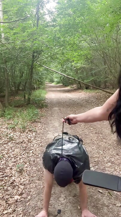 Punition En forêt…
