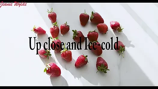 Icy pussy fun