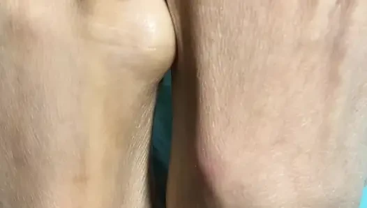 Melove Just Showing her Sexy Little Feet