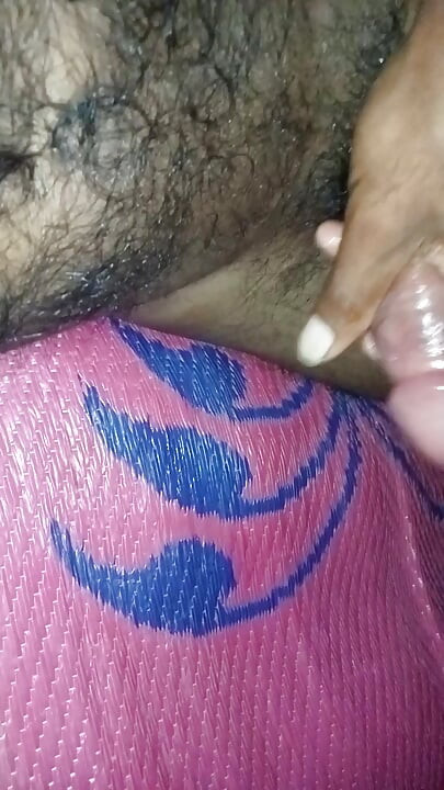 Mera Ghar Mein koi nahin tha to main video banaa liya kaisa hai comment Mein batao