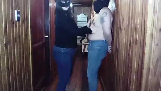 Удар в стену