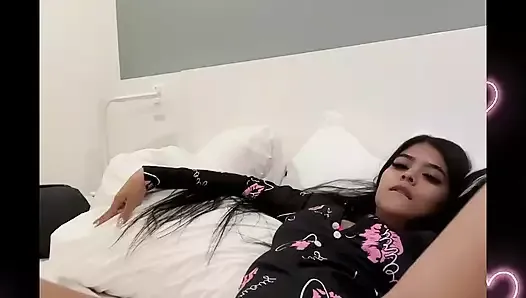 Bedroom fun with big ass latina - Ivy Flores