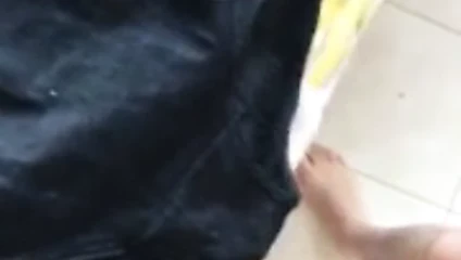 Büyük yarak mastürbasyonu