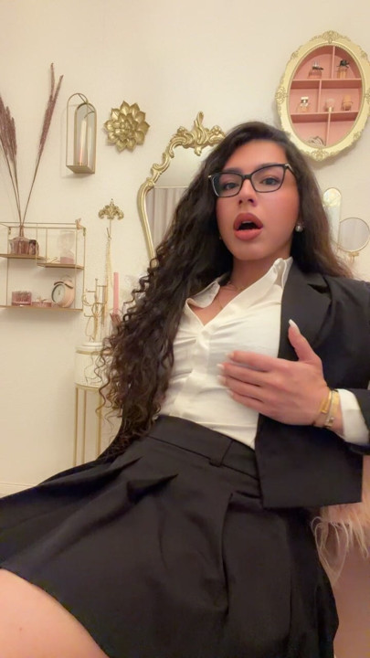 Pantolonumun 😈 altında sana bir sürprizim var