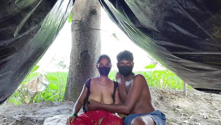 jungle mein bhabhi ke sath sex Kiya blue film Banai