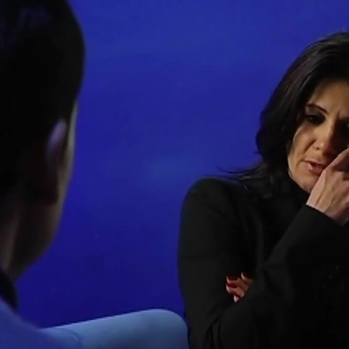 Erkek arkadaşı kötü yaşayan bir adam, onu terk ediyor ve ben oradaydım!!