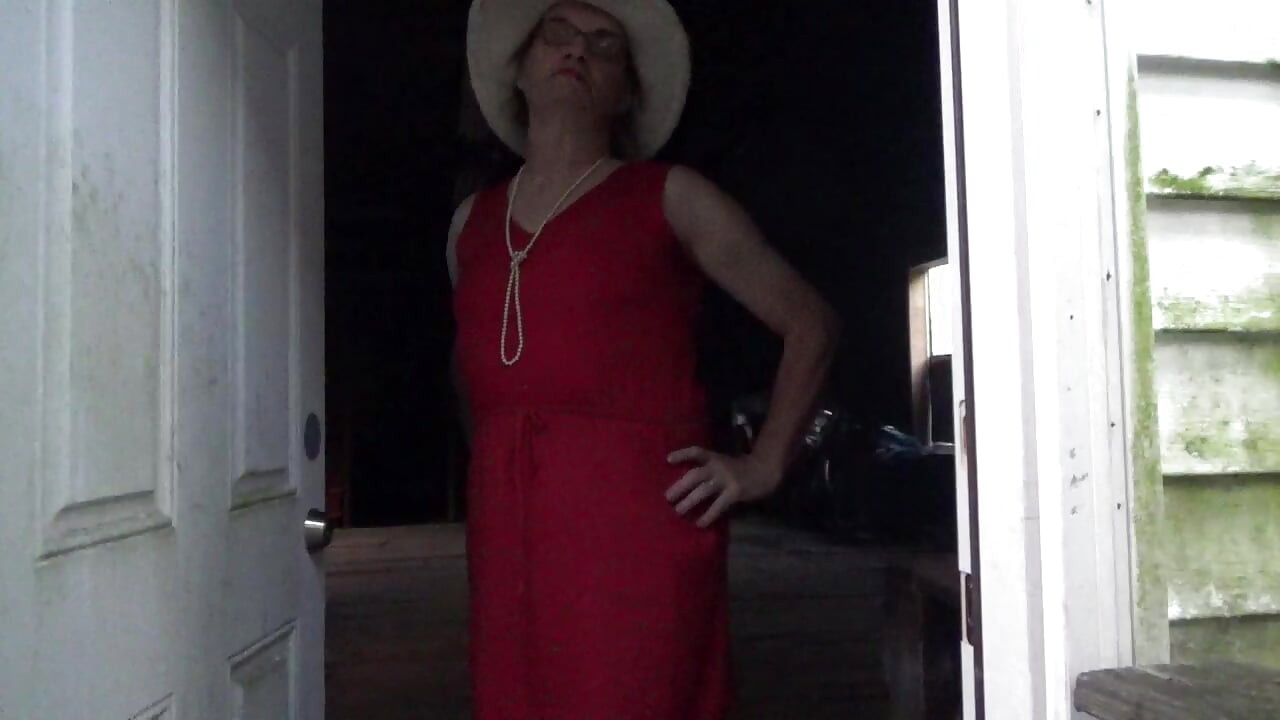 Ladyboy in garage. Serge Ave-Lusin. 2026j