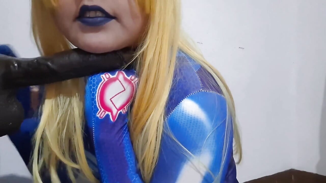 Cute Samus Femboy with BDSM Nosehook Giving a Sloppy Blowjob to BBC Dildo, Deepthroat, and Eating Semen