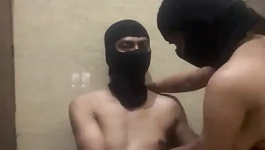 Ngentot di kamar mandi