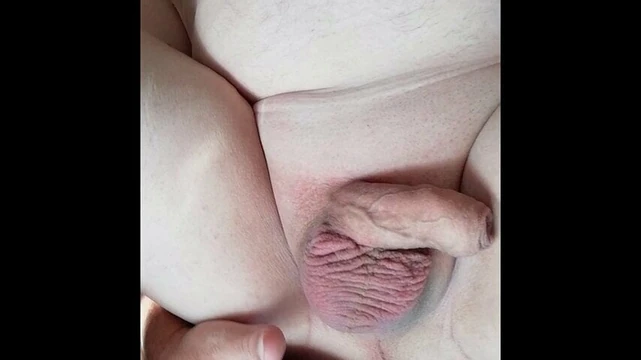 I caress my baby and ass.