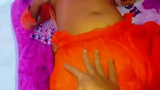 Karımı domaltarak sikiyorum ve aşçımı emiyor