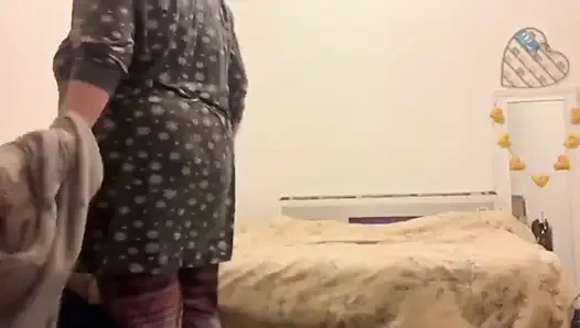 YoungEnglishBBW striptease fickt meine fette muschi