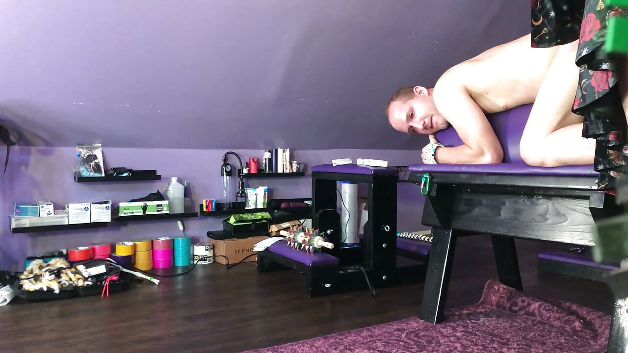 Domme Scarlett Rayne tước lông chân của Jake Grand