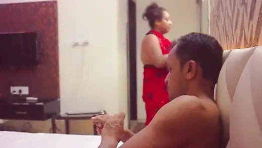 GIRLFRIEND  se apne husband ki dhoka dekar boyfriend se chudwai