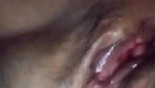 Она так обожает это, чтобы видеть мой хуй твердый хуй