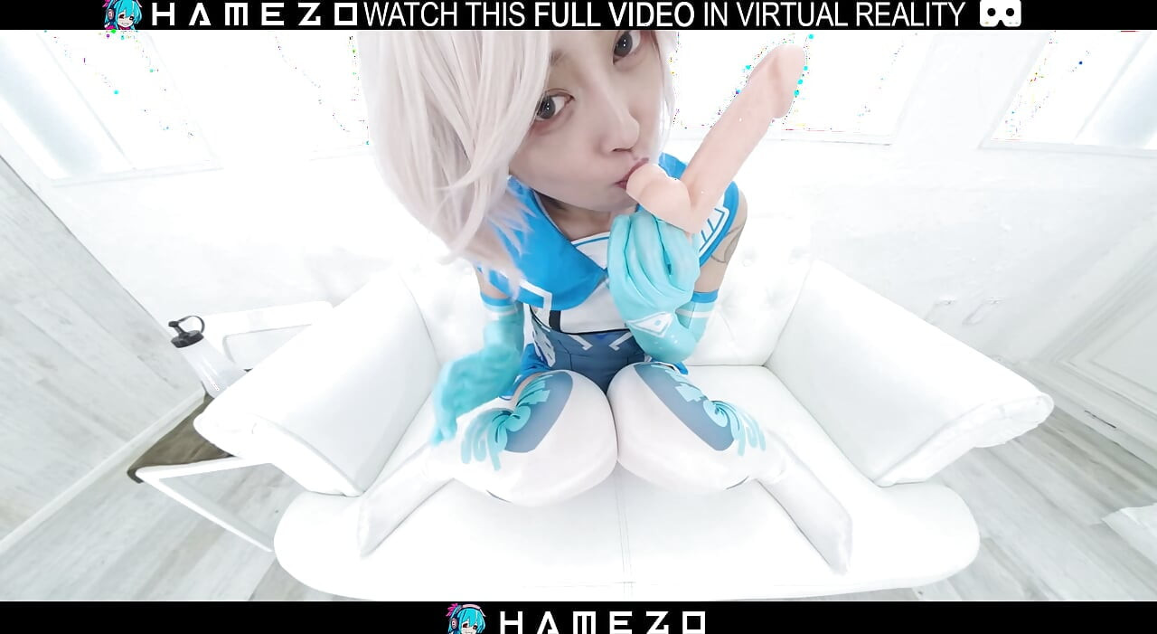 Gostosa Japonesa Sora Suda gemendo enquanto goza, em VR.