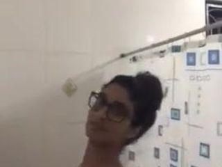 德西 印度 女孩 在 淋浴