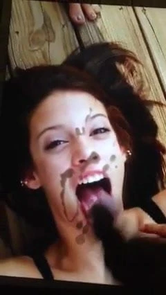 Etesd meg a csúnya arcát