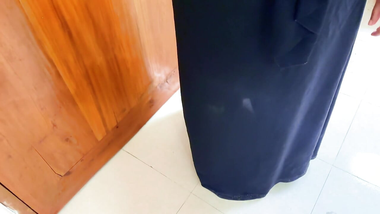 Beautiful Arab Girl Clean My Room When I Rent Her Airbnb Home, Now I See Her Huge Ass & Masturbat