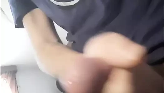 Büyük horoz çok uzağa boşalmak çok fazla boşalır