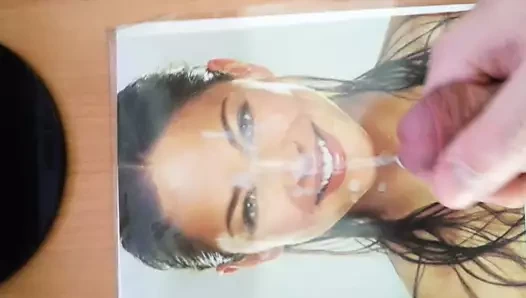 kristin kreuk'a saygı duruşu
