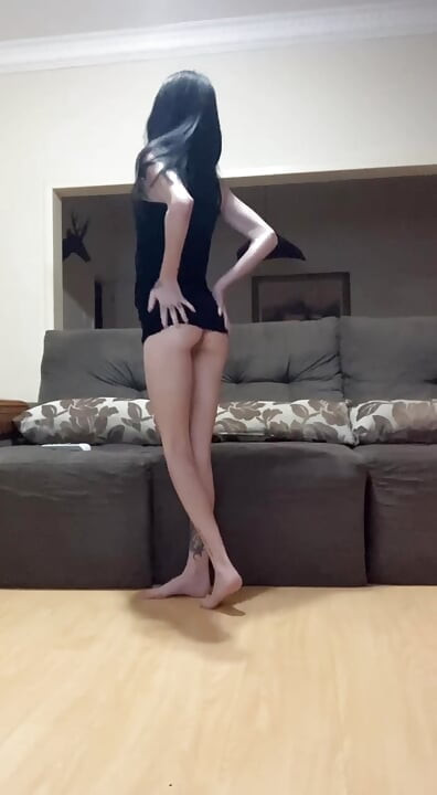 Venha me foder no sofá do meu ex?