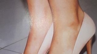 CFJ - подушка ногами апреля 2k19, трибьют: Ariana Grande