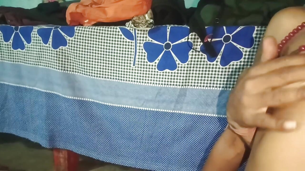 Fucked Indian Christian Girl in desi style cock sucking pussy fucking .