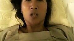 Thaise vriendin & Thaise stiefmoeder (2-clips)